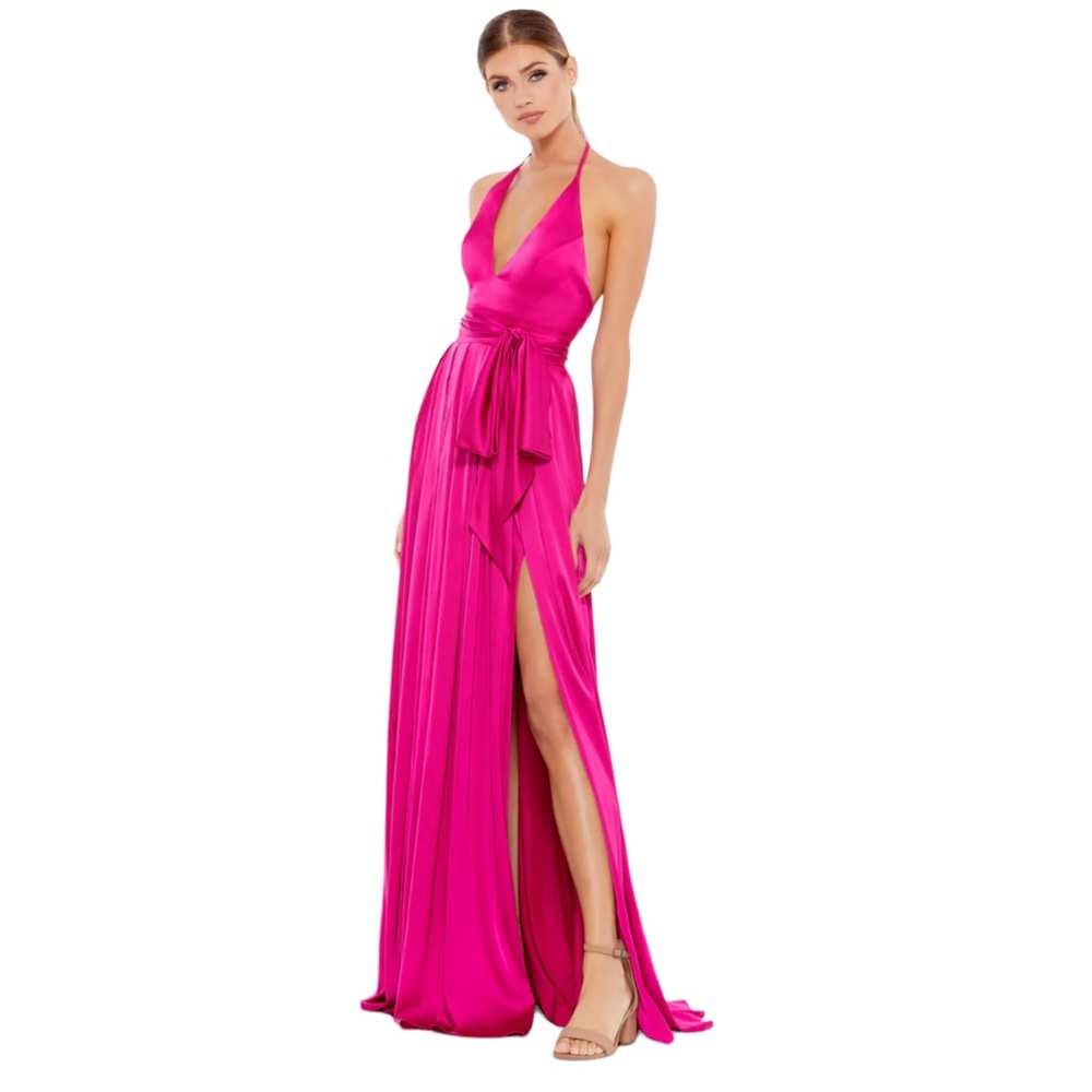 IEENA FOR MAC DUGGAL Pleated Charmeuse Halter Plunge Neck Thigh Slit Gown